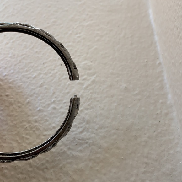 Shiny Gunmetal Nordstrom Bracelet - Picture 11 of 12